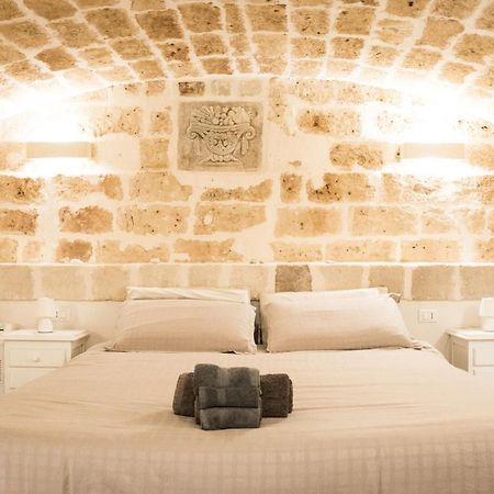 Dimore Del Borgo Antico - La Zaffara Монополи Экстерьер фото